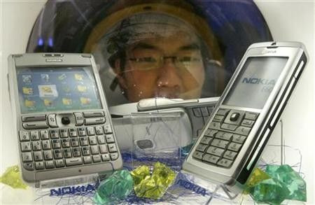 China mobile subscriber total rises to 853 million in January