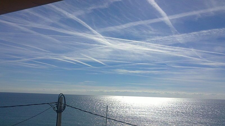 Contrails or chemtrails? 