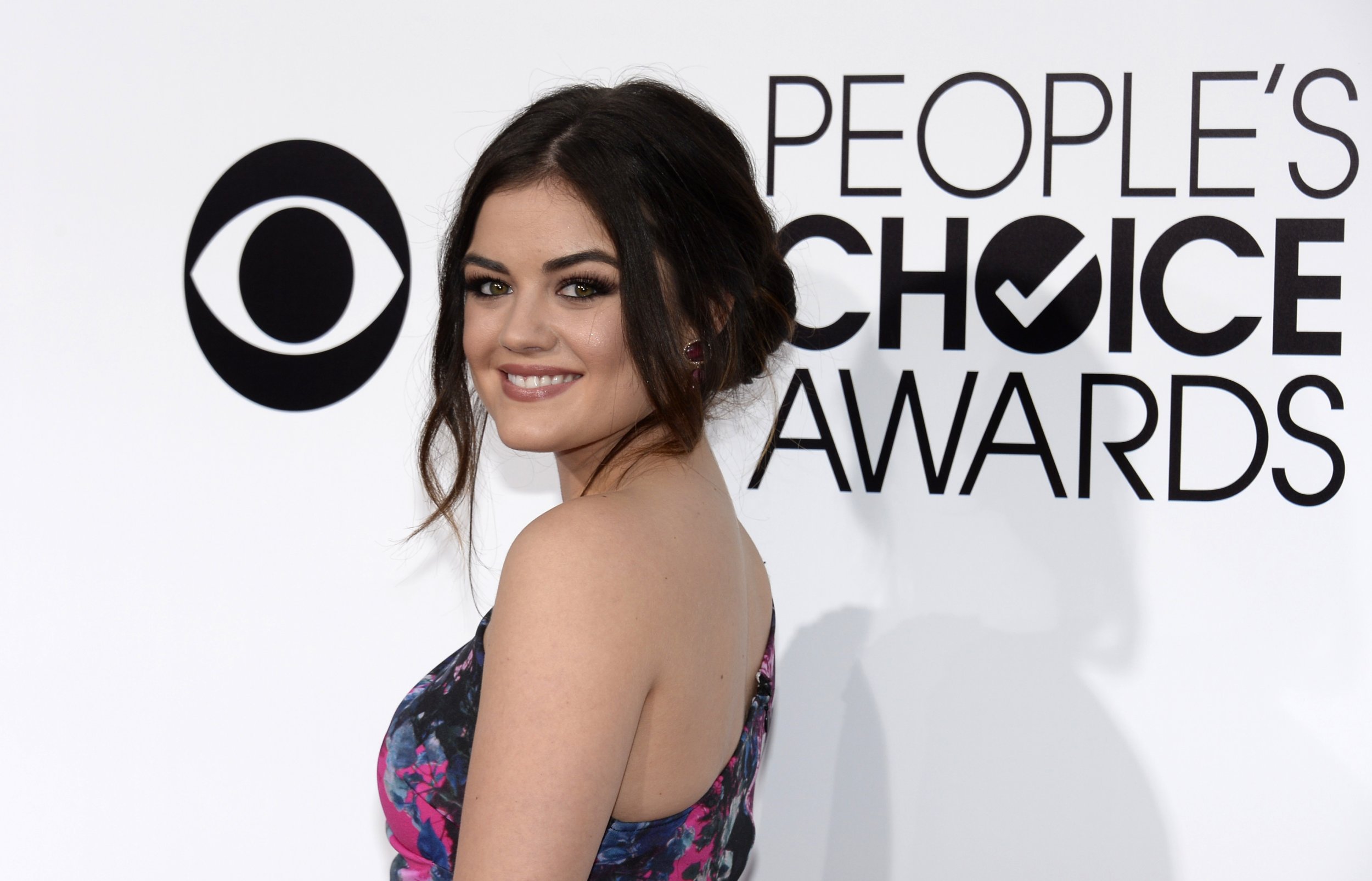 ‘fifty Shades Of Grey Movie Almost Had Its Anastasia Steele In ‘pretty Little Liar Lucy Hale