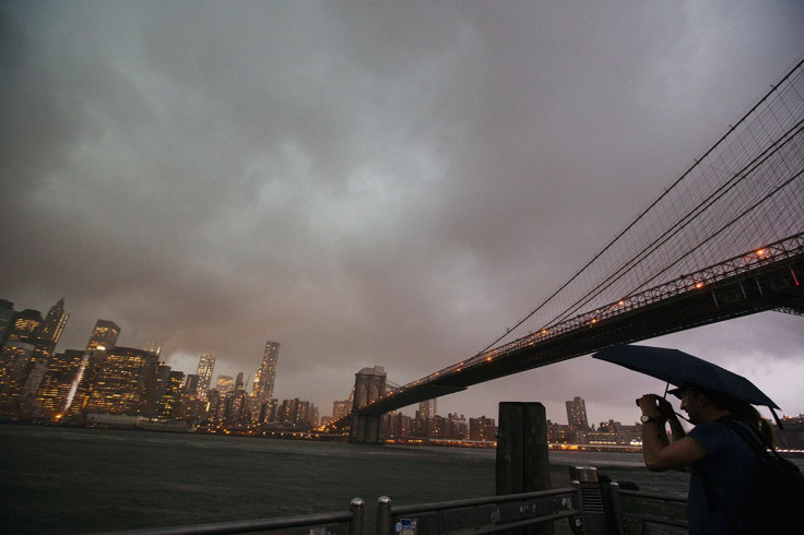 brooklyn-bridge-storm (1)