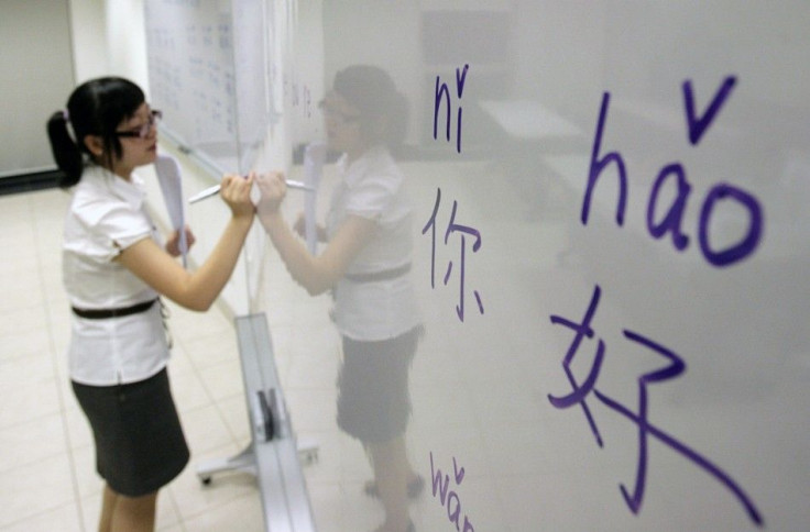 An instructor teaching Mandarin