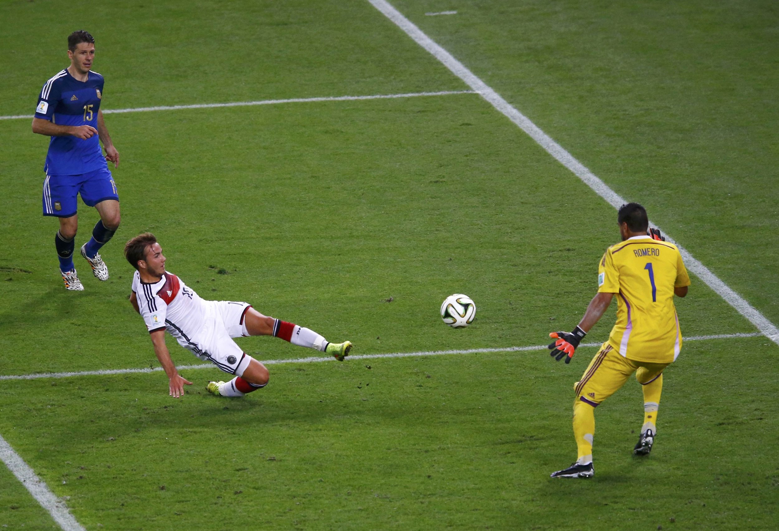 Video Germany S Mario Gotze Scores World Cup Winning Goal Ibtimes