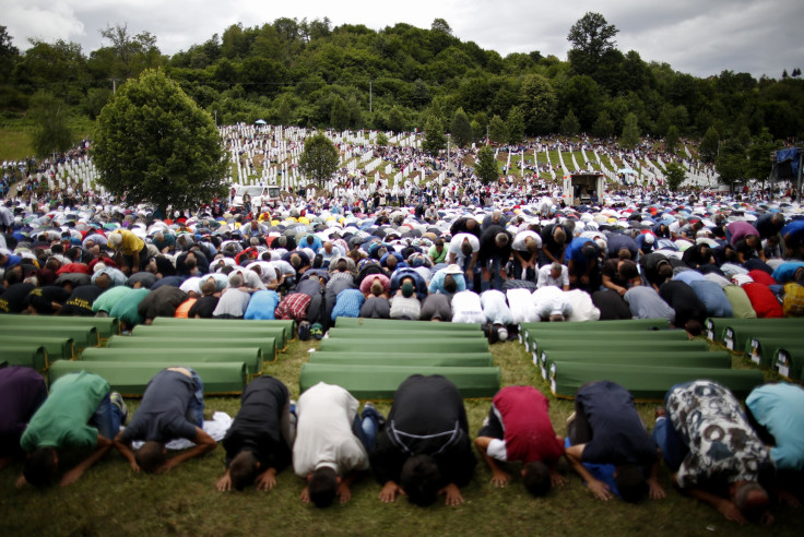 srebrenica_burial