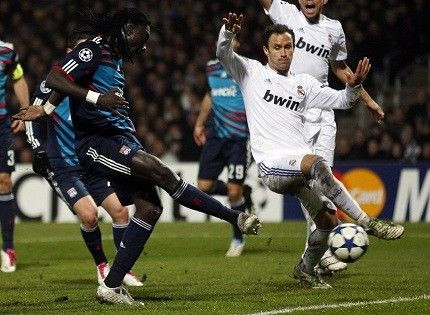 Gomis even the match in the 83rd minute