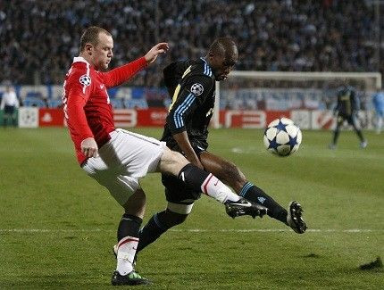 Rooney and Manchester United look uninspired against Marseille