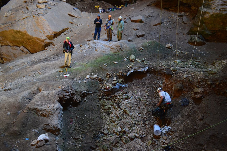 Wyoming_Cave_excavation