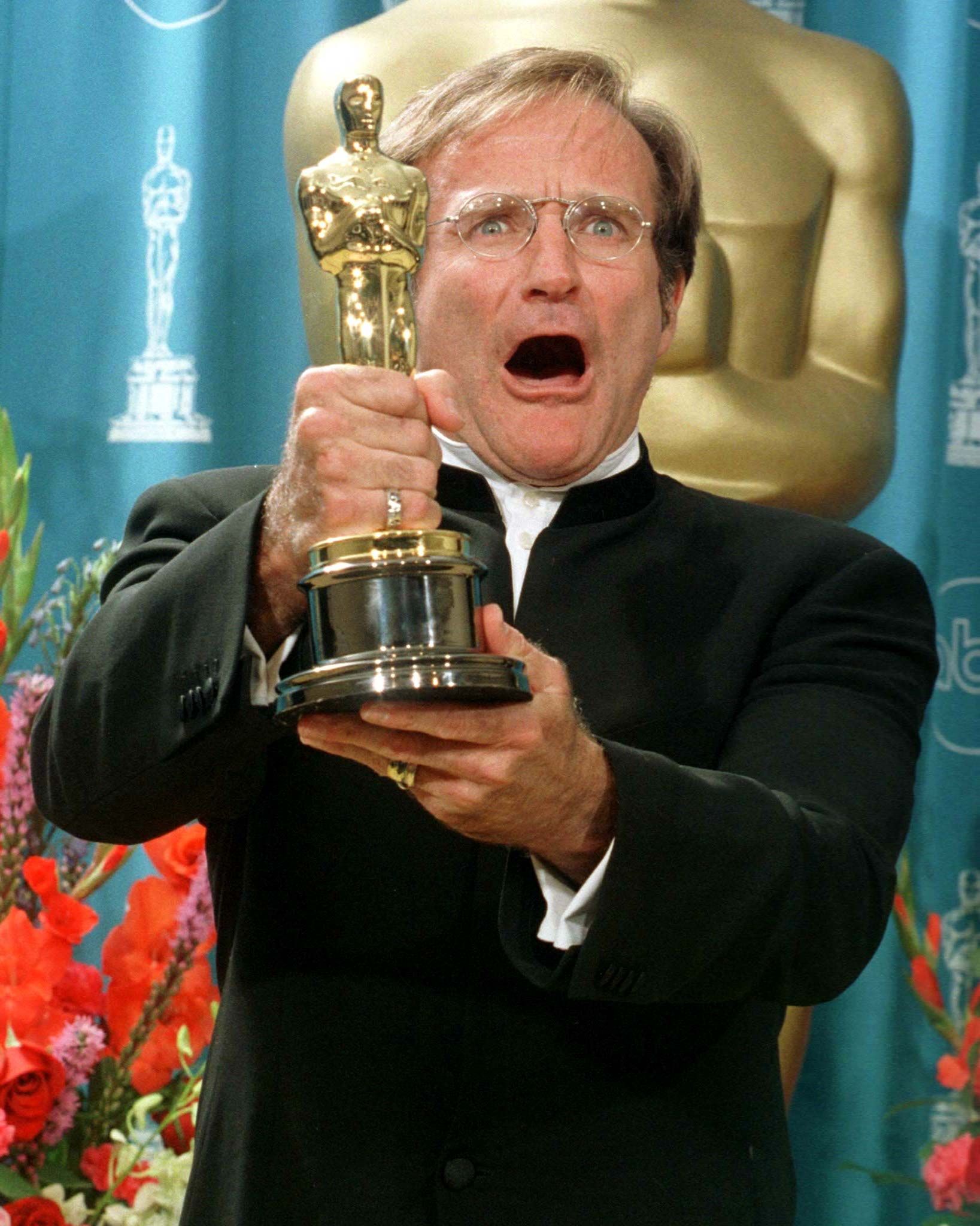 Robin Williams Remembered For Comedic Roles By Twitter Users | IBTimes