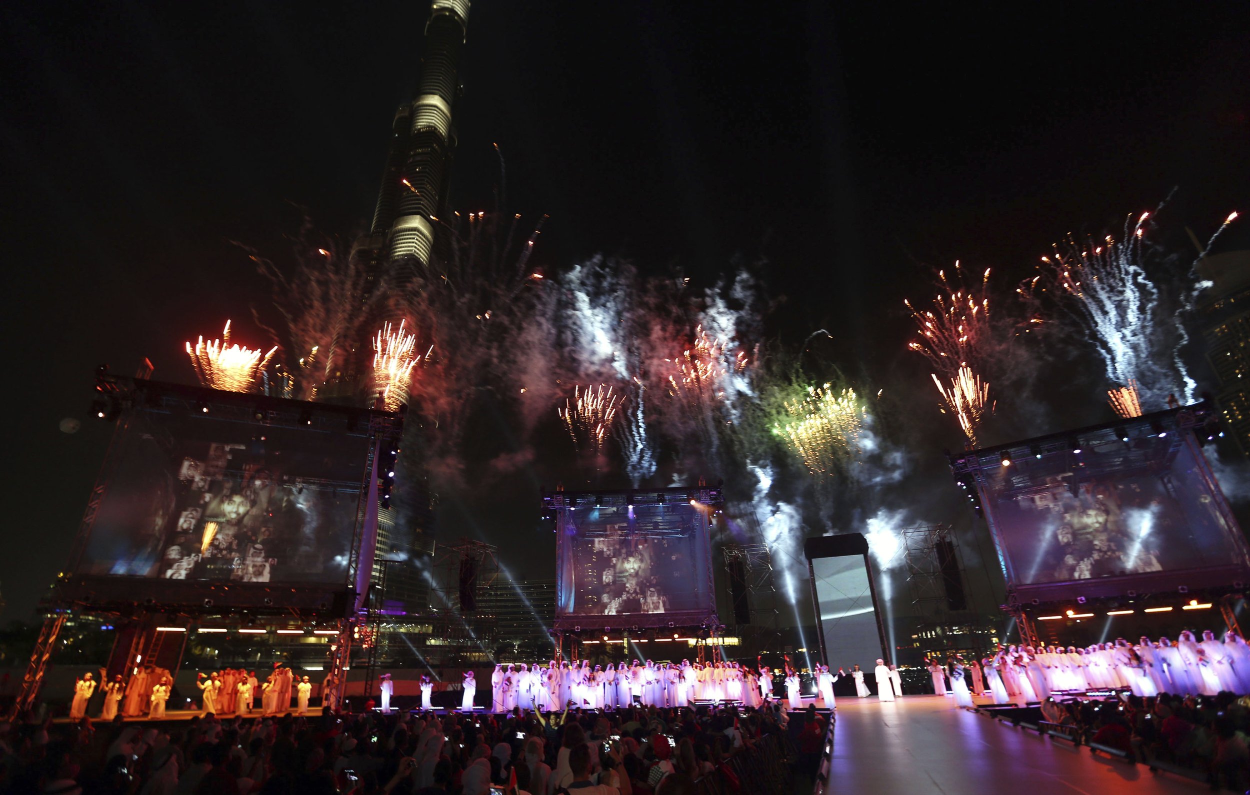 Dubai Mall Fireworks