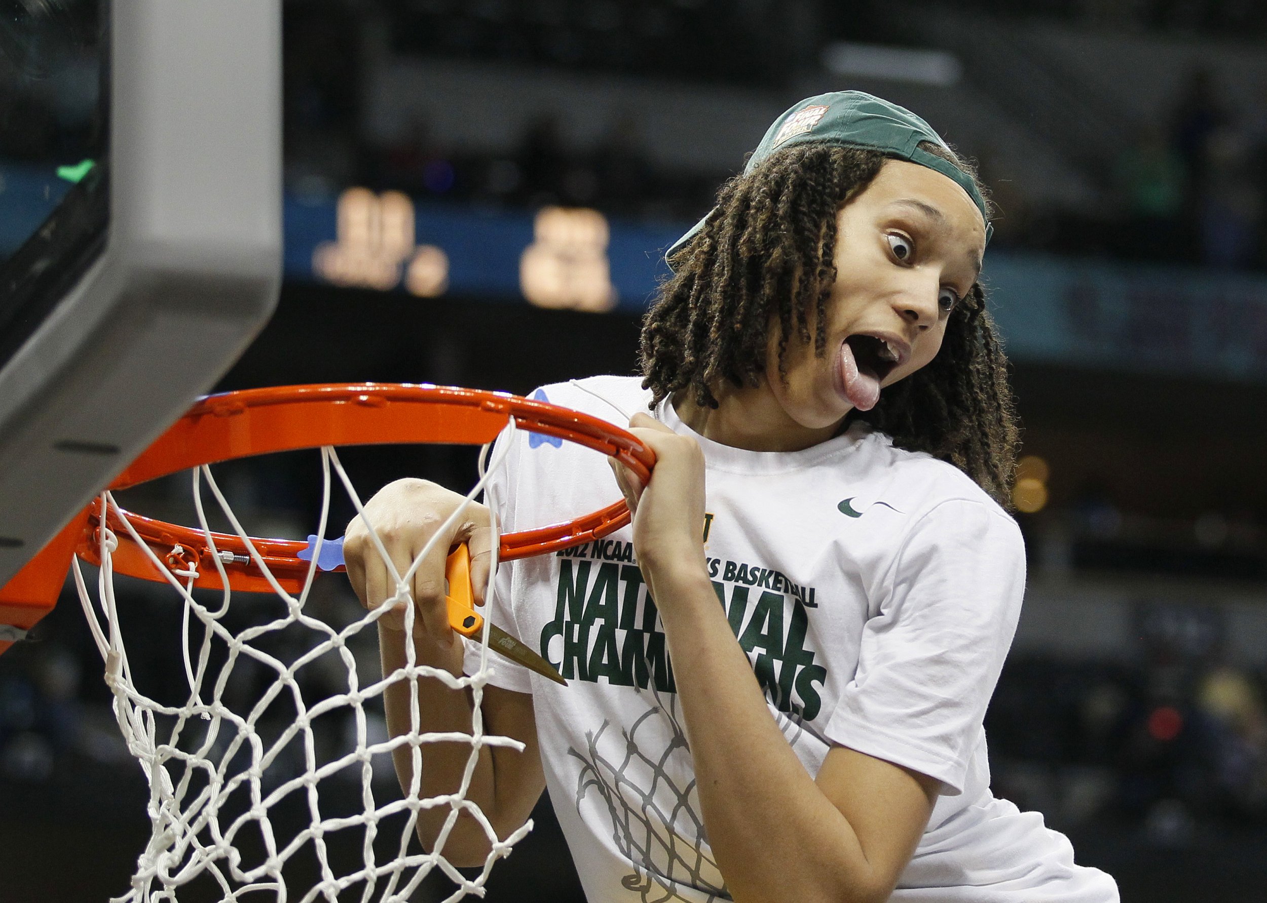 Brittney Griner Completes First Dunk In Wnba Playoff History Video Ibtimes