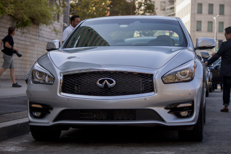 Infiniti Q70S Face 1