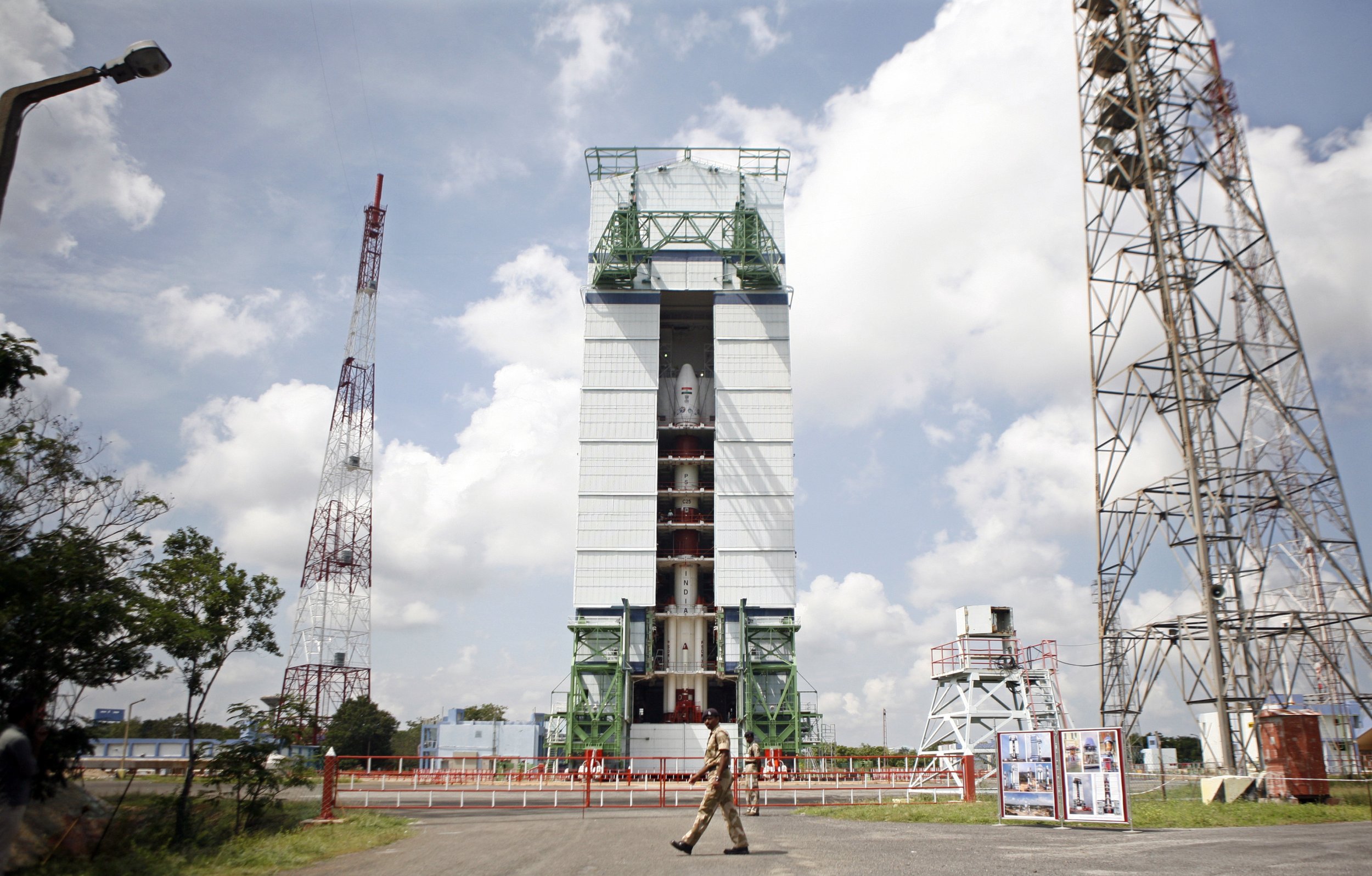 Mangalyaan Enters Mars Orbit, Makes India The First Country To Succeed ...