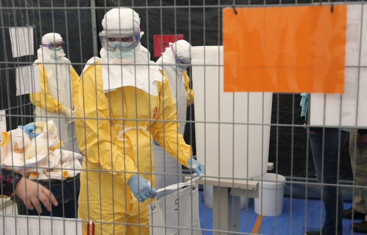volunteer receiving training to handle Ebola