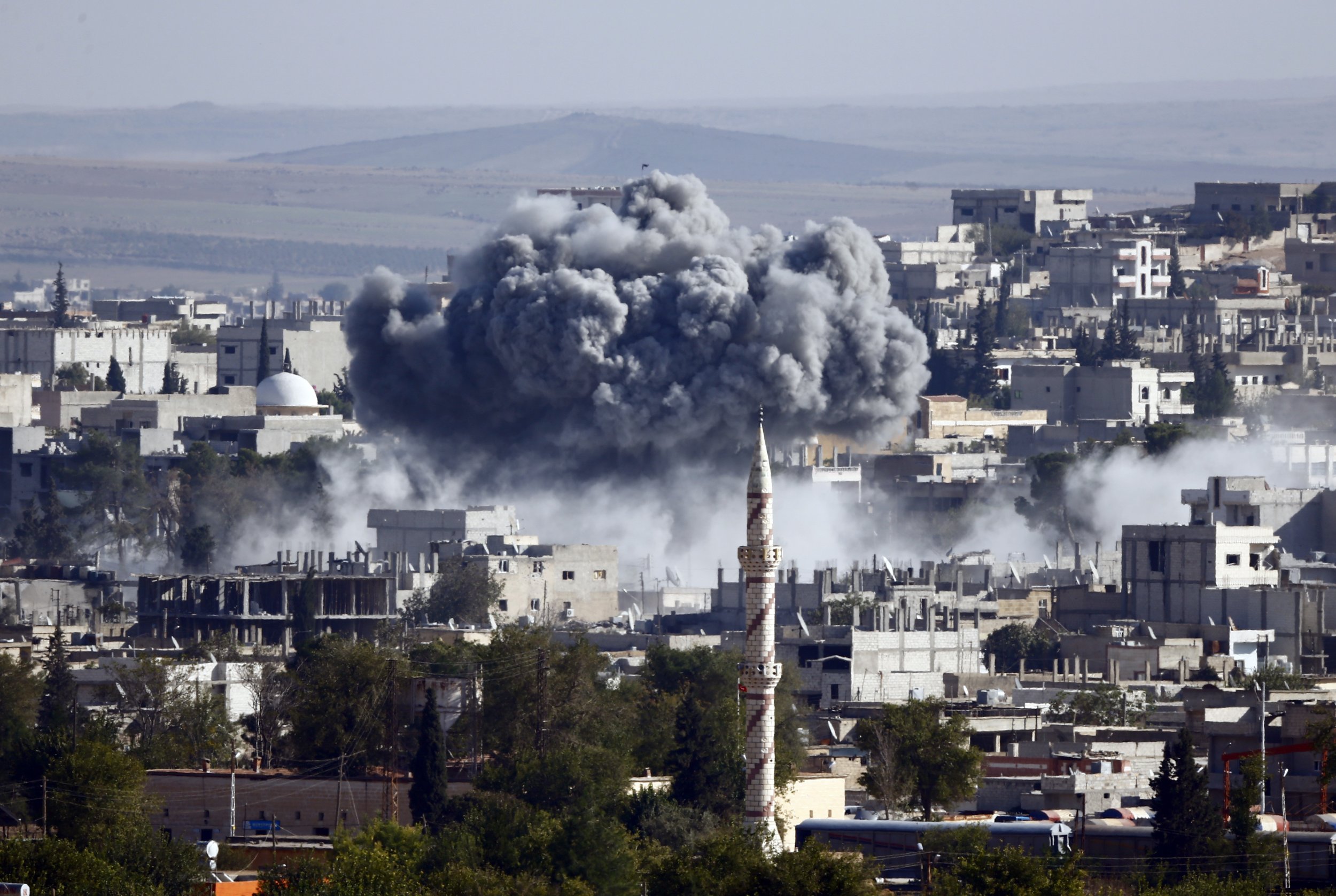 ISIS Update: Airstrikes In Syria Kill Over 500 Militants, Iraqi Kurds ...