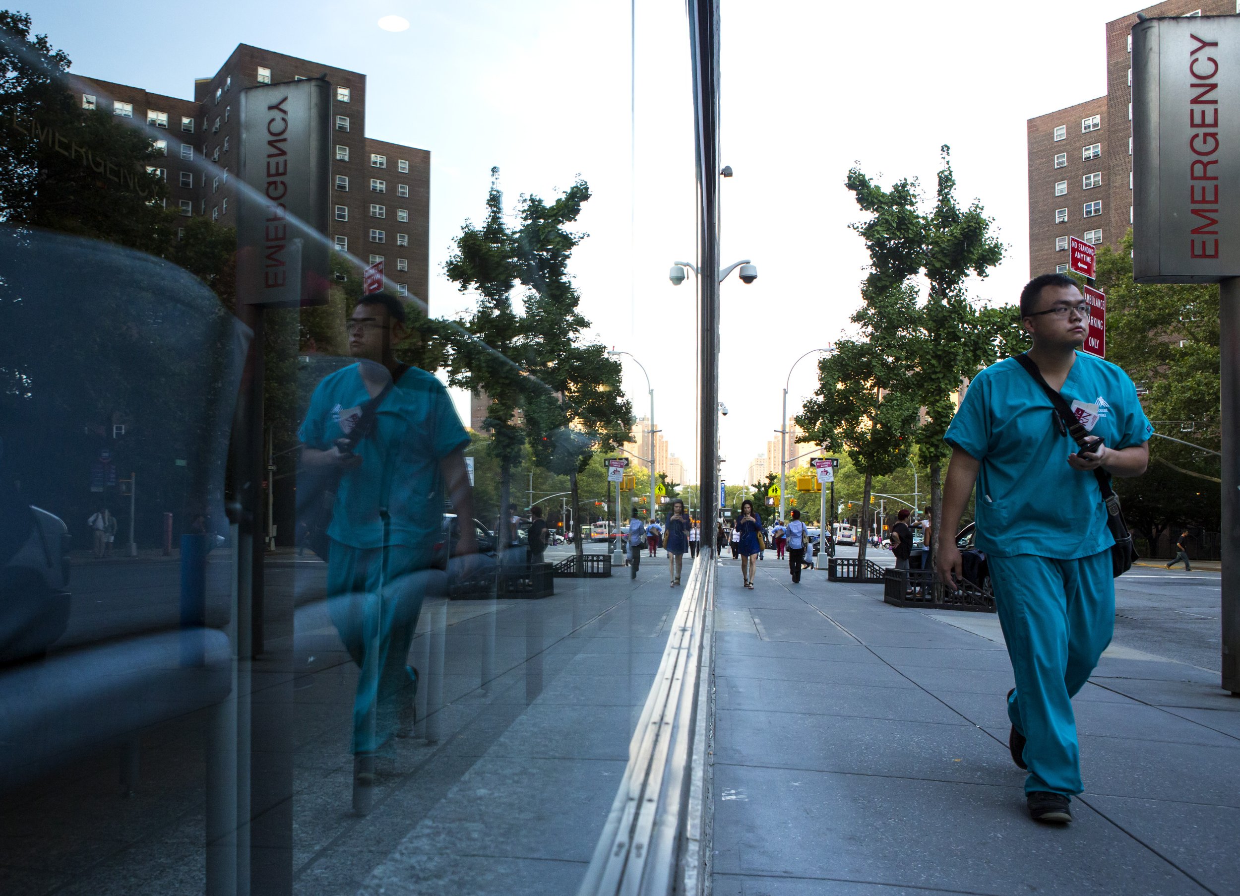 Ebola NYC 2014 How Long Can The Virus Live Outside The Body IBTimes