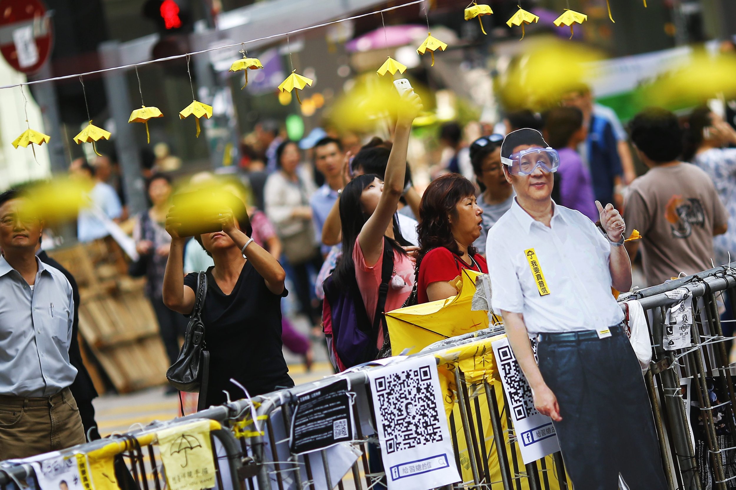 Hong Kong Protesters Consider Crashing APEC Summit In Beijing To Push