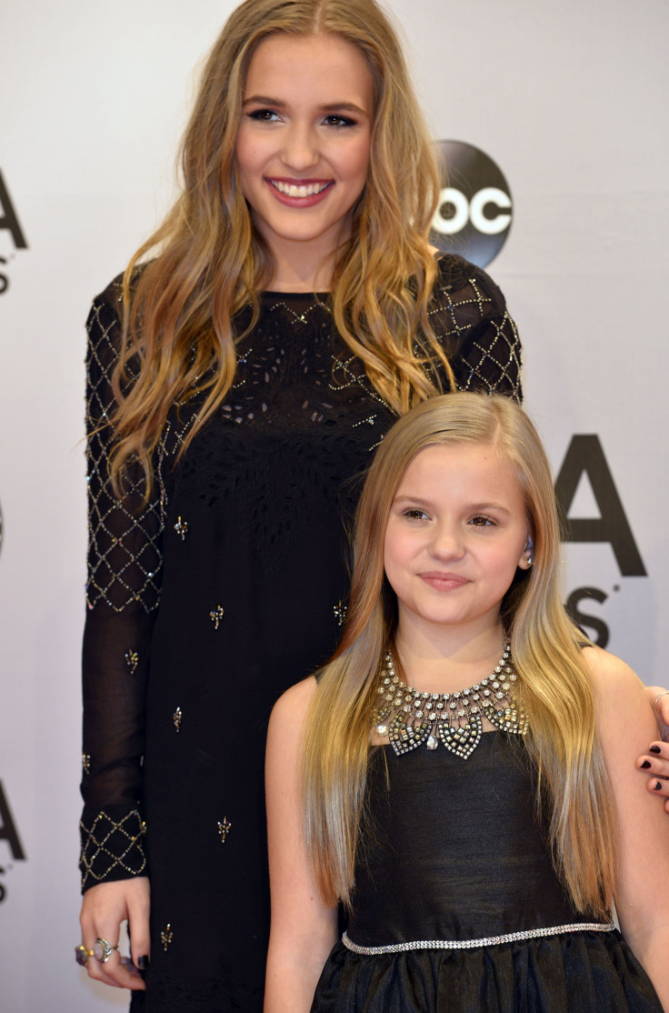 Lennon and Maisy Stella 