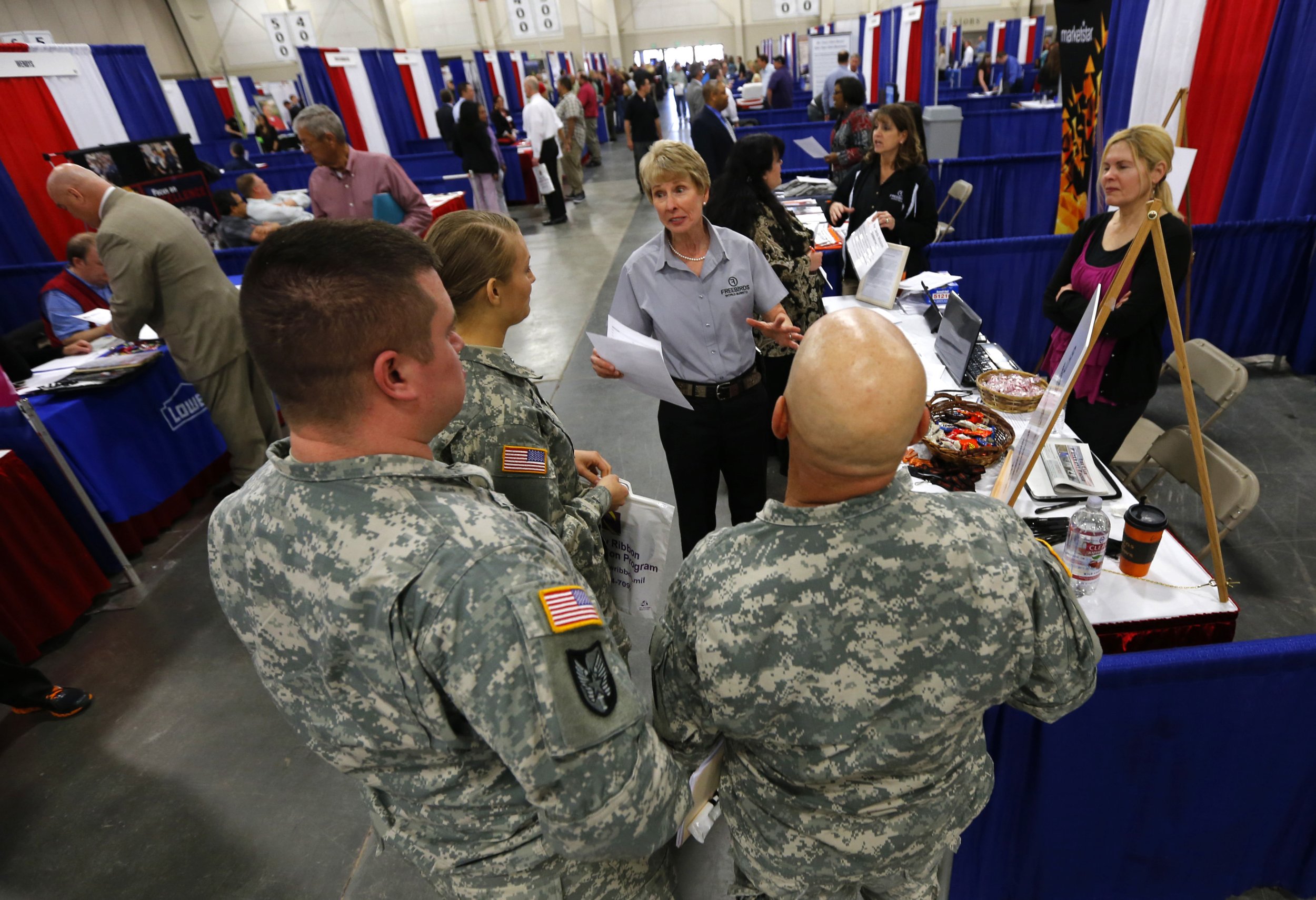 Veterans Day 2014: Vets Face Challenges Despite Improvements In Jobless ...