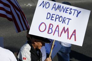 anti Obama immigration sign