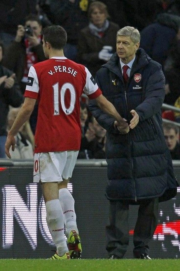 Arsene Wenger will be without the servies of Robin van Persie