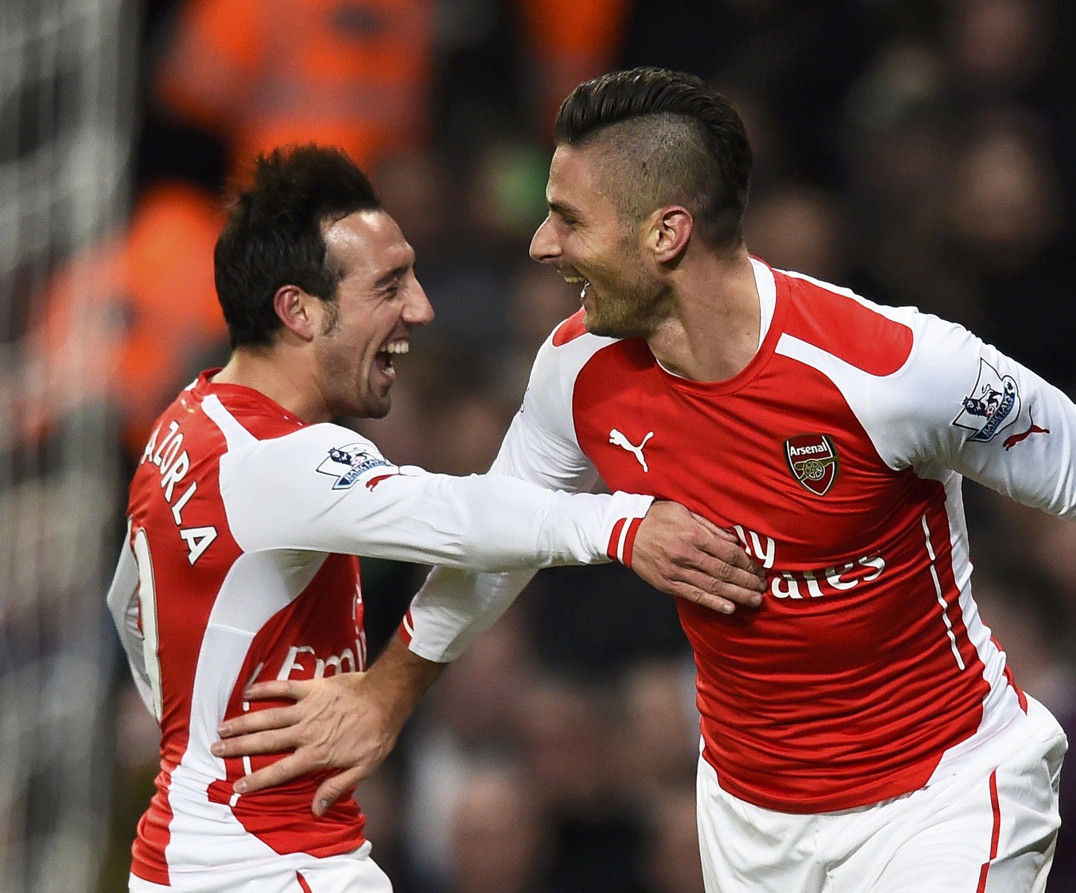 Video Arsenal 4 1 Newcastle Highlights Amazing Cazorla Giroud Goals Give Gunners Win Ibtimes 