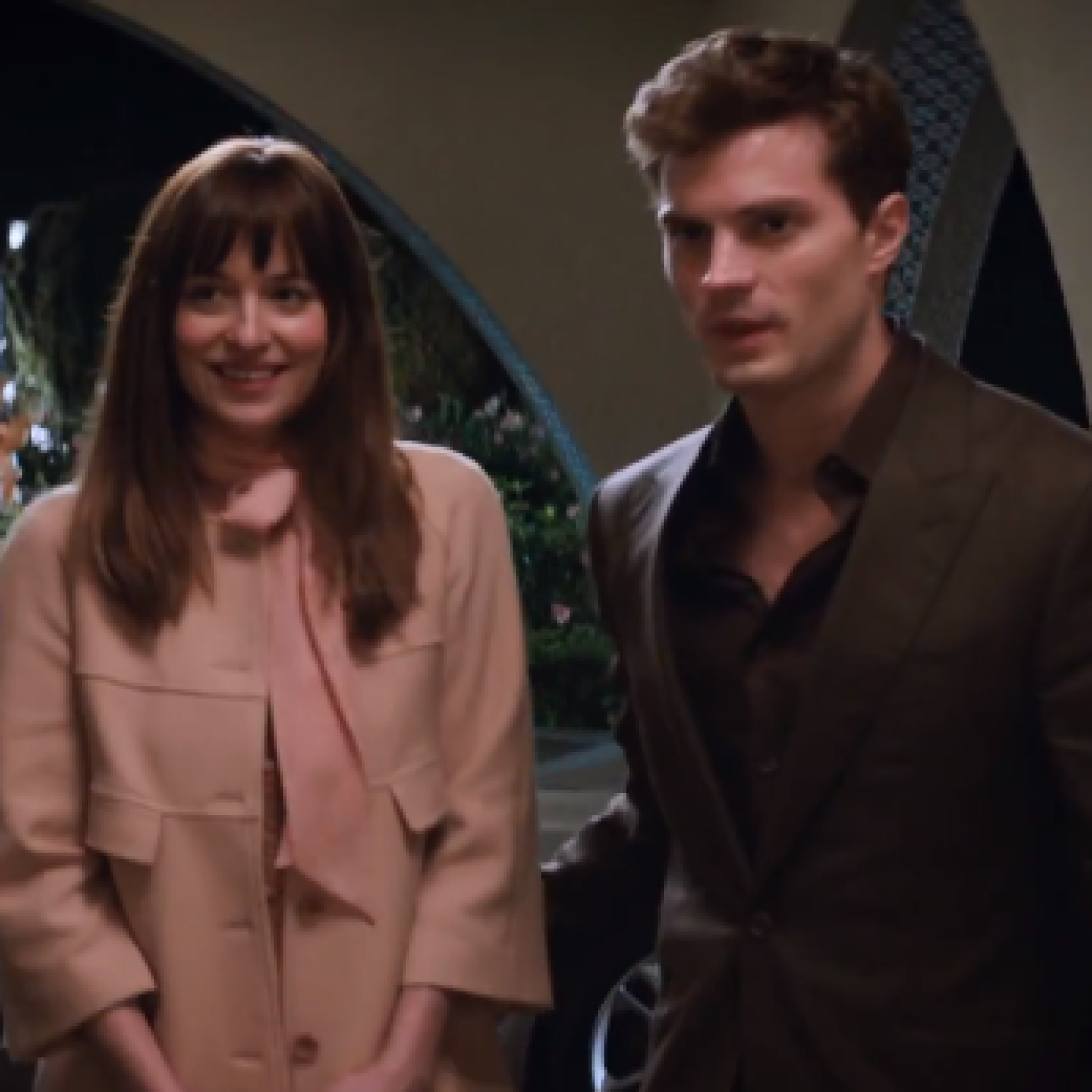 Fifty Shades Of Grey': Film Review – The Hollywood, 59% OFF