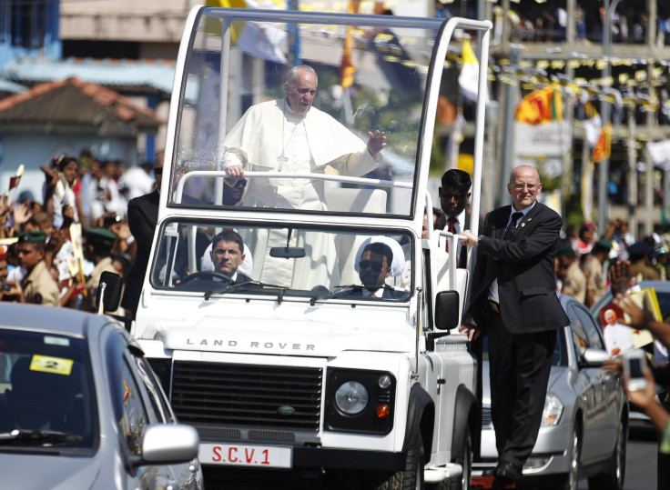 2015-01-13T054523Z_921315395_GM1EB1D124E01_RTRMADP_3_POPE-SRILANKA