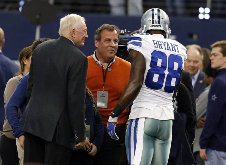 Chris Christie at Cowboy's game