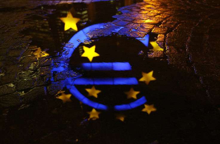 Ahead of ECB Meeting, Euro hits 9-year low 
