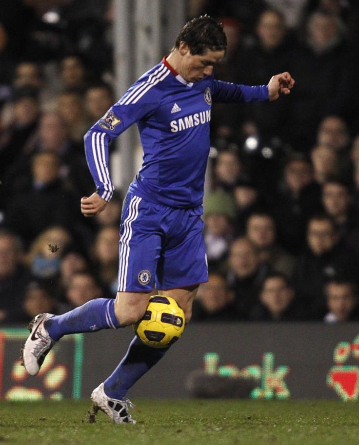 Fernando Torres - Caught between his feet!