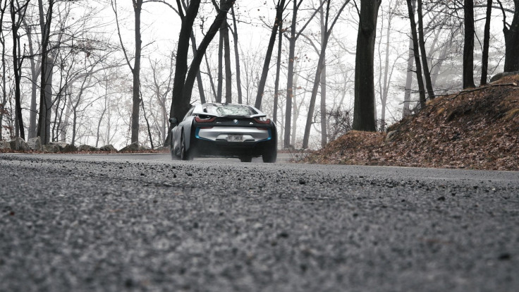 BMW i8 Cornering