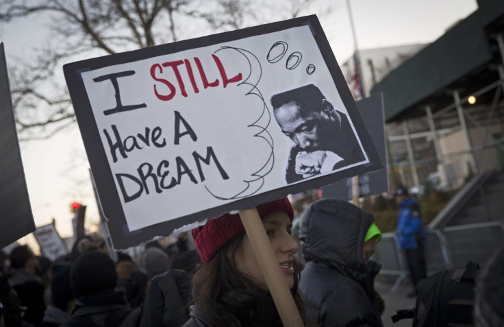 2015-01-15T225013Z_650973934_GM1EB1G0IVU01_RTRMADP_3_USA-PROTEST