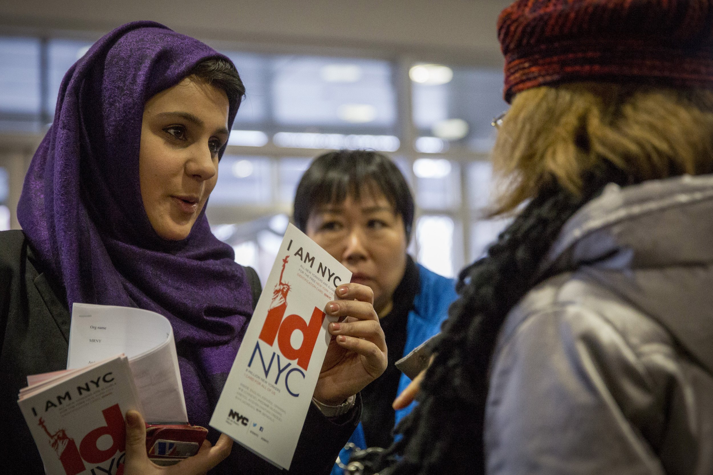 Immigrant Identification Card New York S ID Program Draws Long Lines   Idnyc 