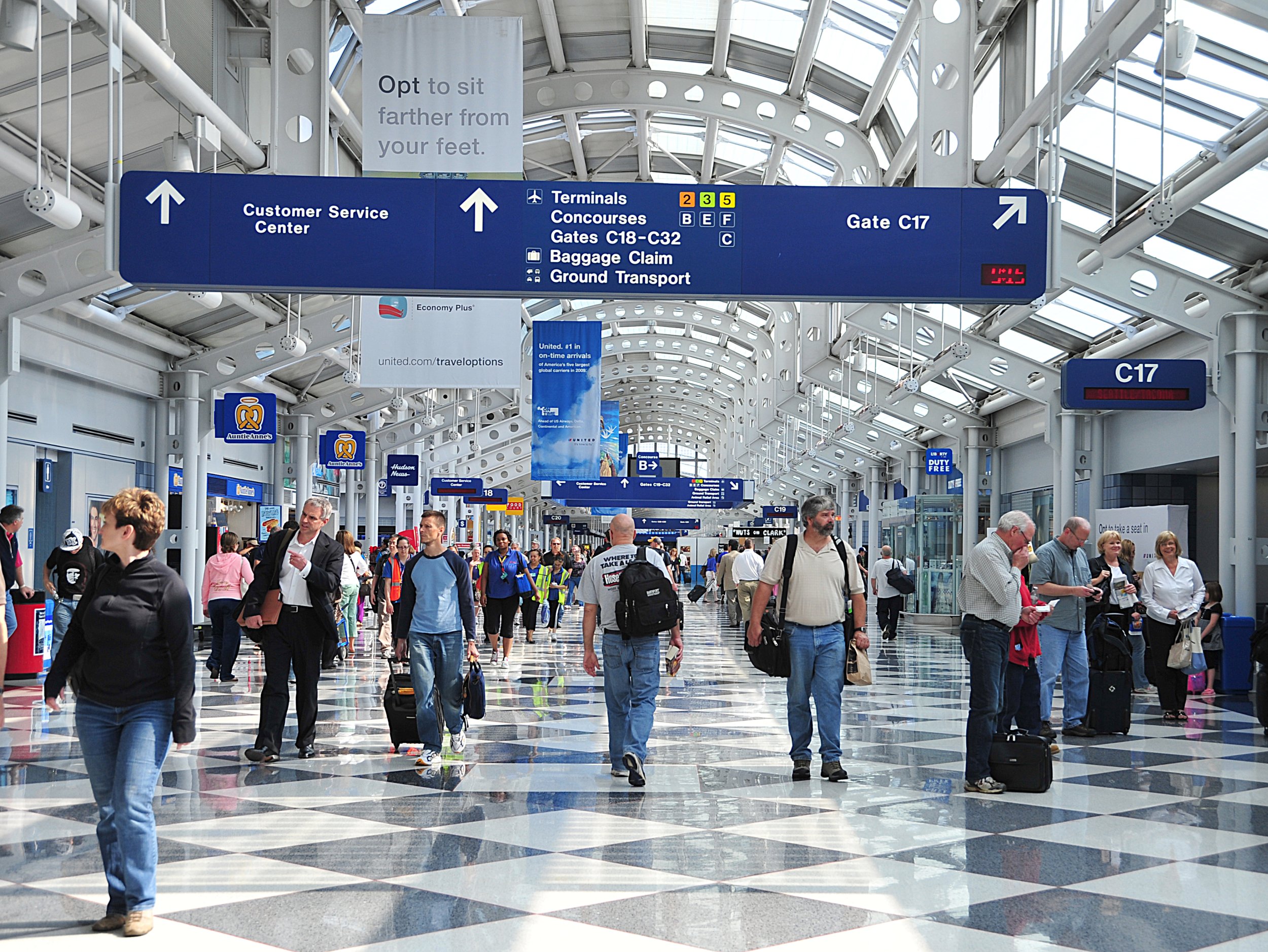 Chicago O'Hare Knocks Off Atlanta For Title Of 'Busiest Airport In The ...