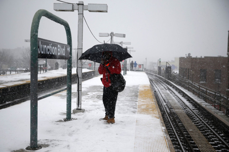 blizzard in New York_subway track