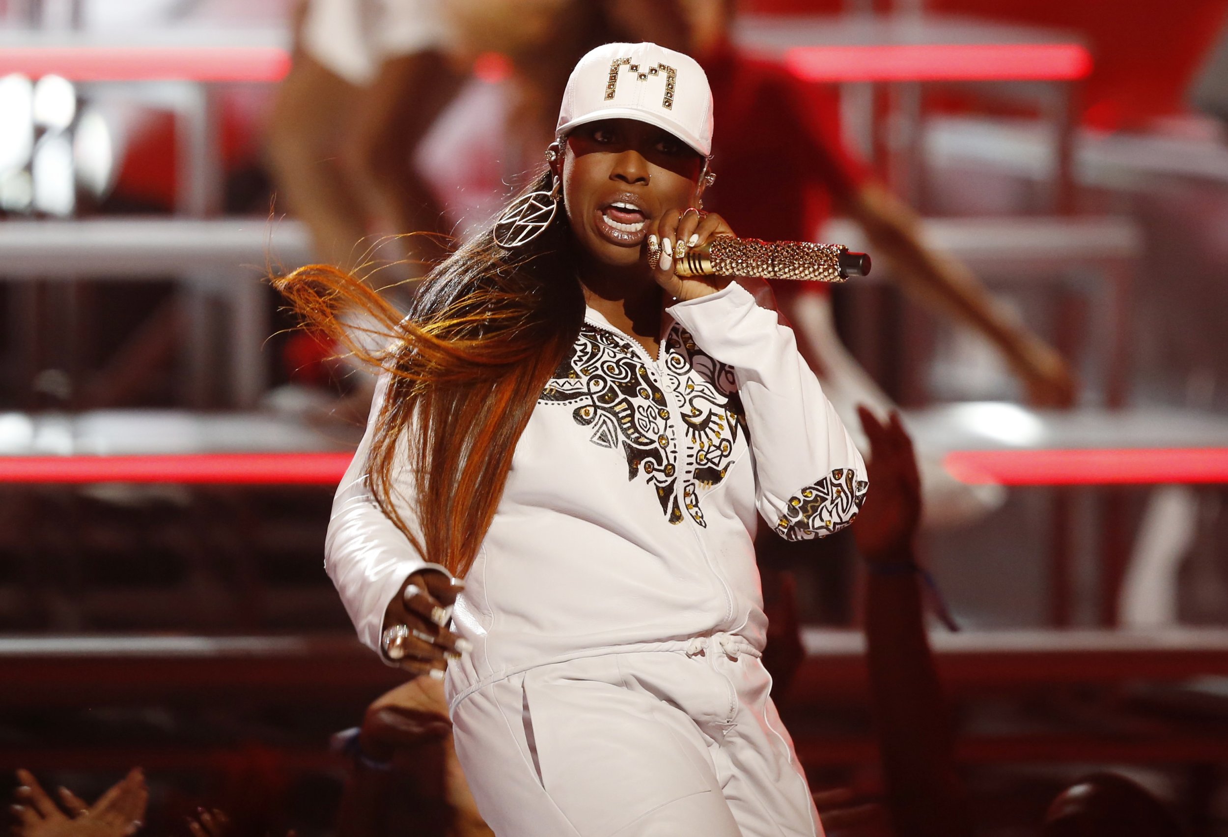 9 звезд. Рэперша Мисси Эллиот. Missy Elliott хип хоп исполнительница. Рокки Ривера рэперша. Мисси Эллиот фото рэперши.