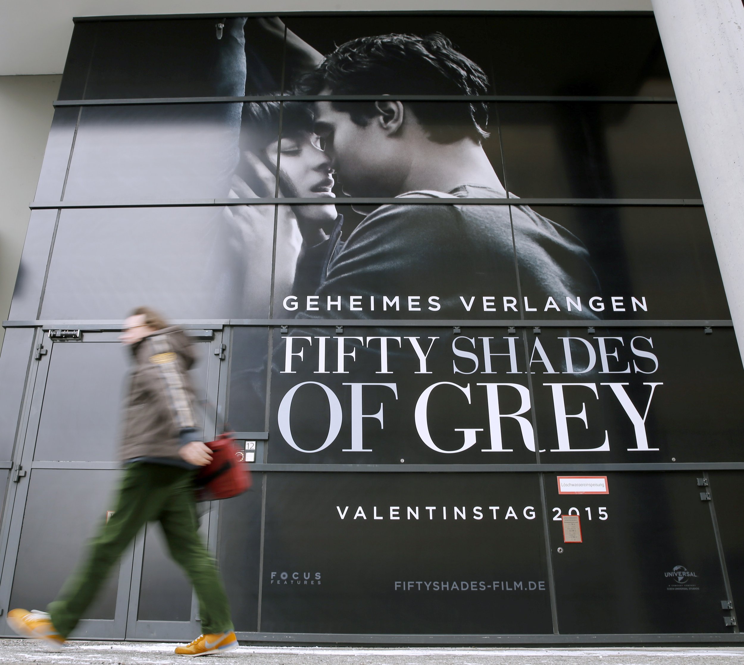 Fifty Shades Of Grey Movie 5 Scenes From The Book We Cant Wait To See On The Big Screen