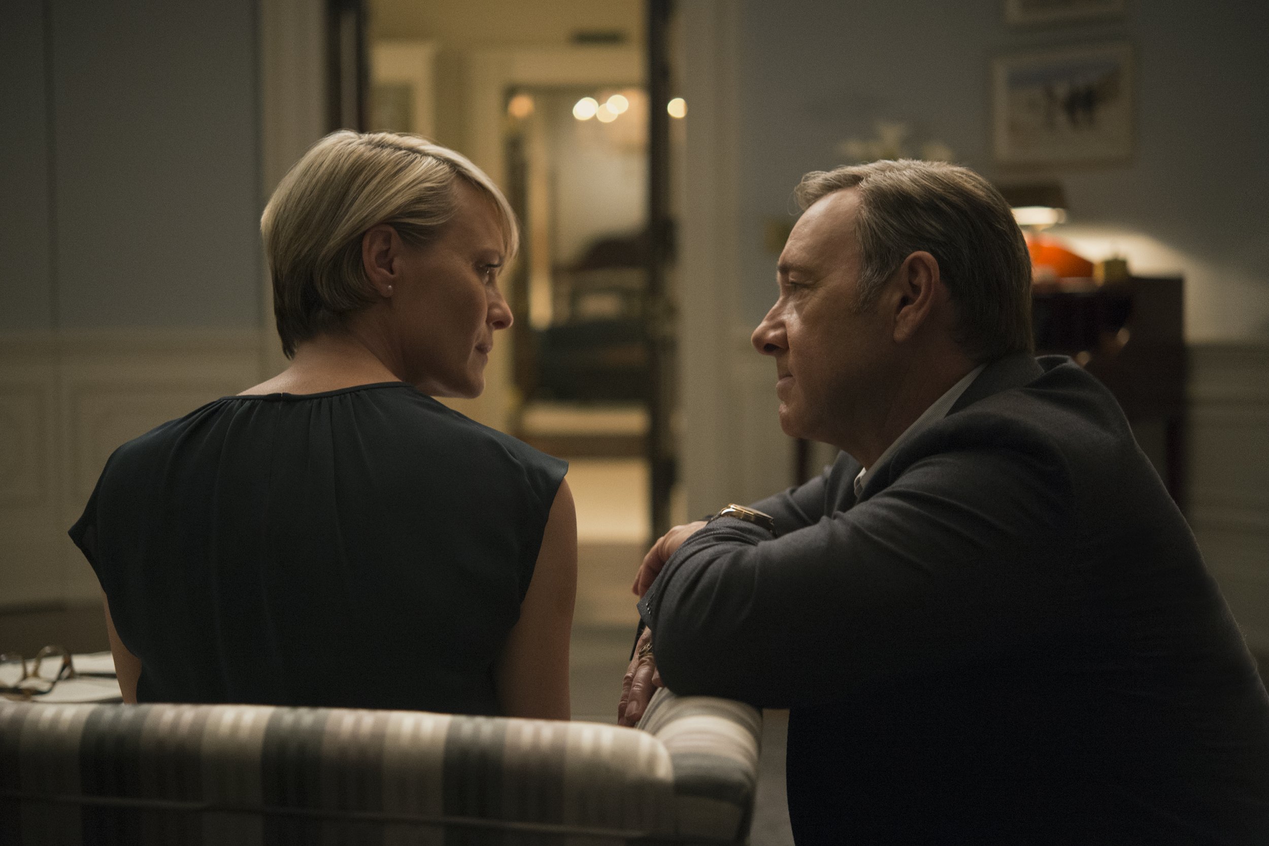 house of cards season 3 episode 2 why does claire vomit