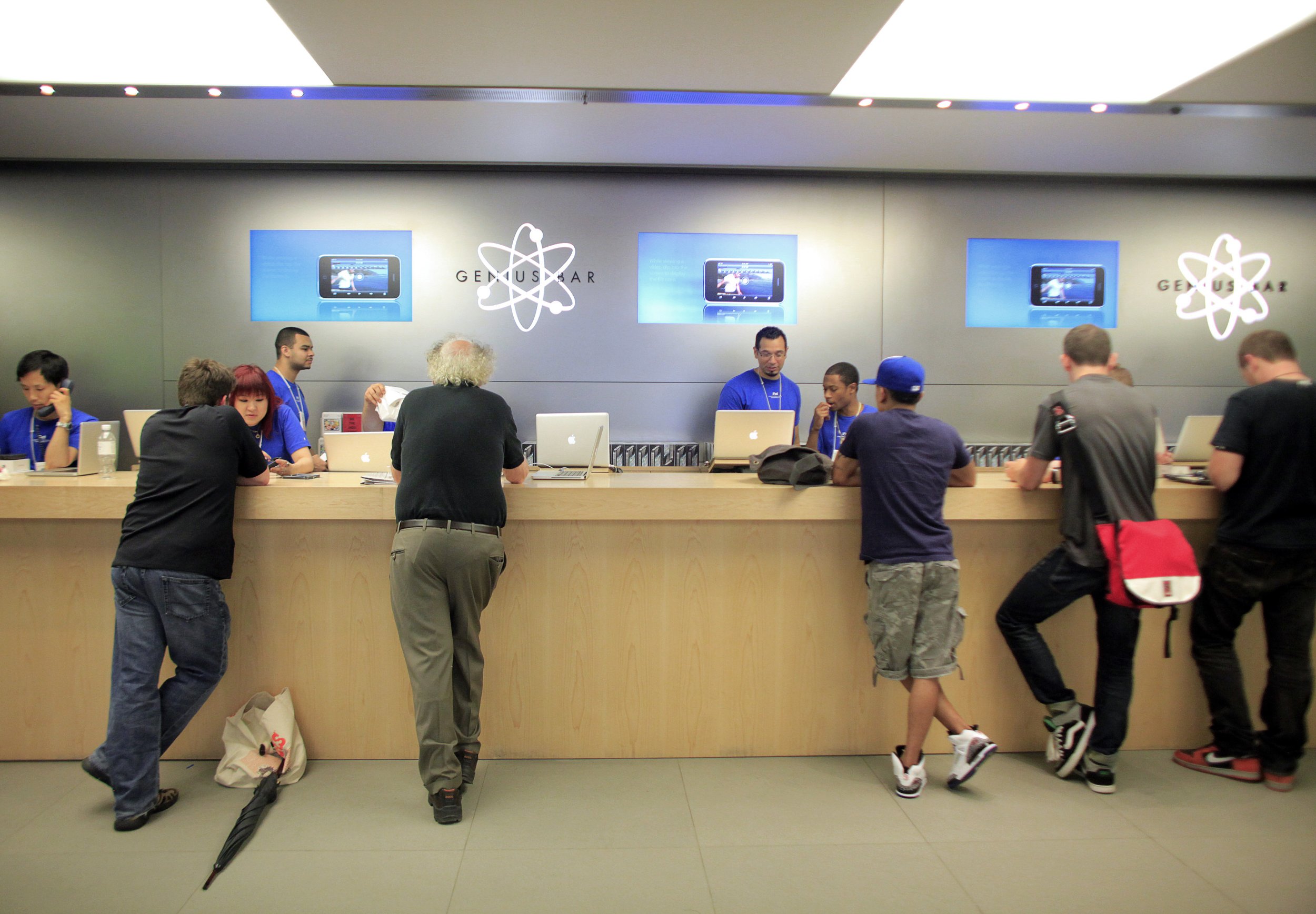 Apple Inc. Will Overhaul Store Genius Bar By Dumping Appointments