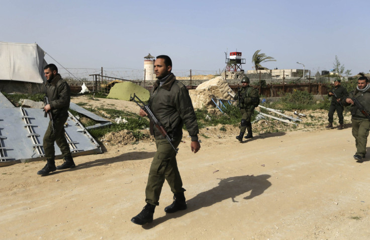 2015-02-10T105138Z_347868263_GM1EB2A1GBA01_RTRMADP_3_MIDEAST-GAZA-EGYPT