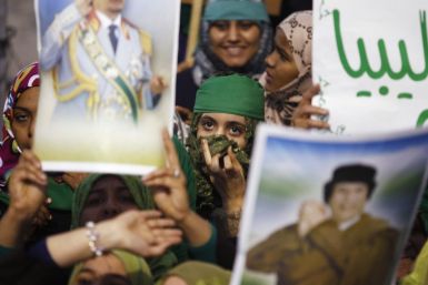Civil war fears grow in Libya as Gaddafi gains ground