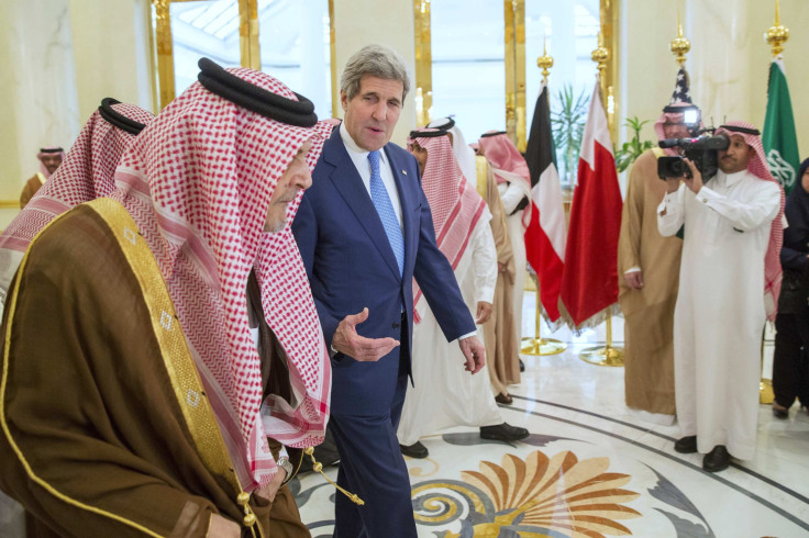 2015-03-05T111419Z_2_LYNXMPEB240CM_RTROPTP_4_SAUDI-ARABIA-KERRY