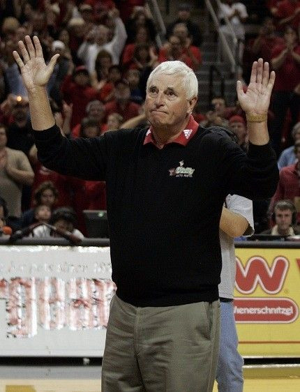 Bobby Knights finally curses as an ESPN broadcaster