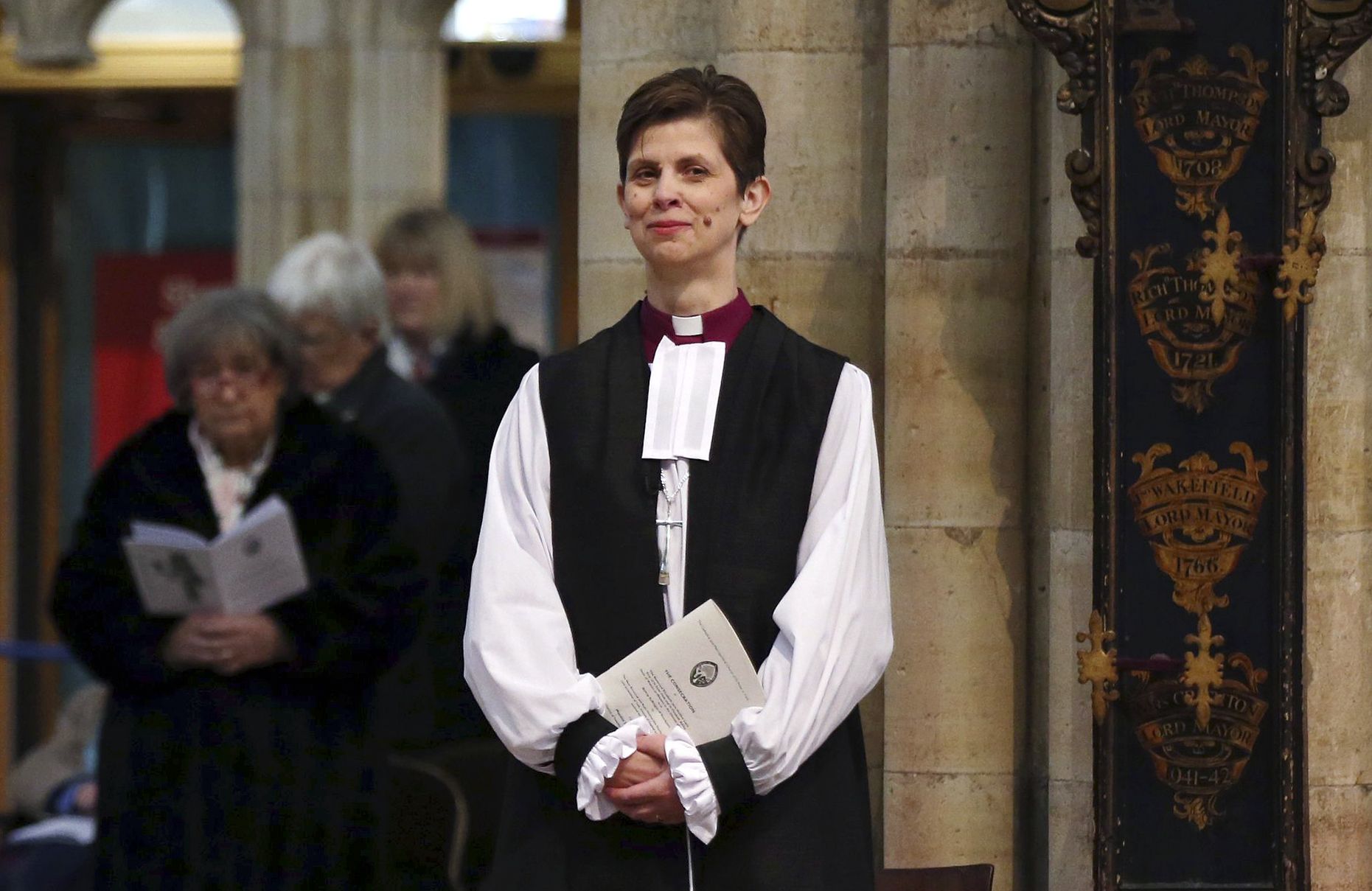 Libby Lane First Female Bishop In Church Of England Holds First Service 