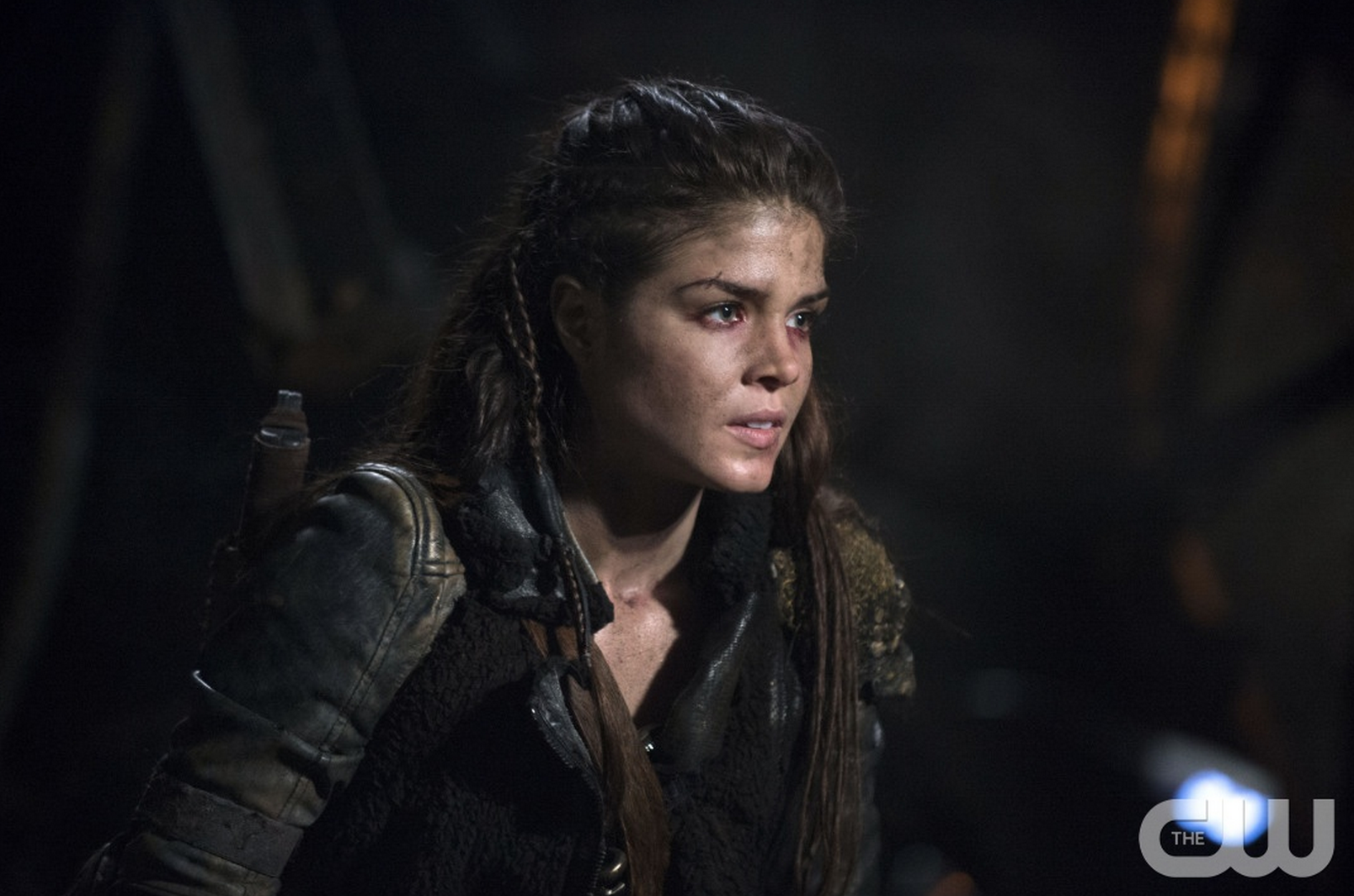 'The 100' Season 2 Spoilers: Watch Octavia Find A Dead Body In Season ...