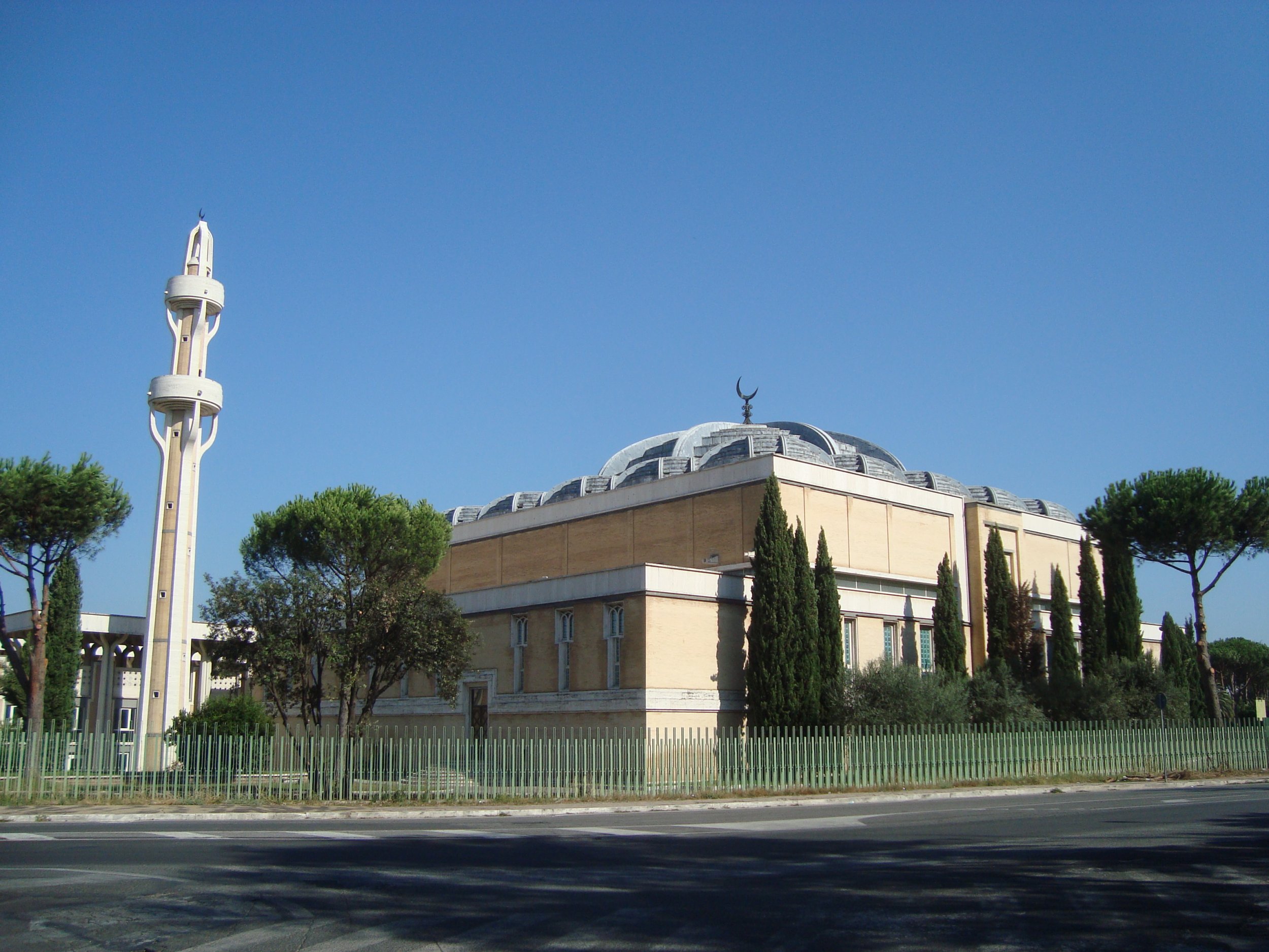 anti-mosque-law-italian-pm-renzi-trying-to-stop-discriminatory