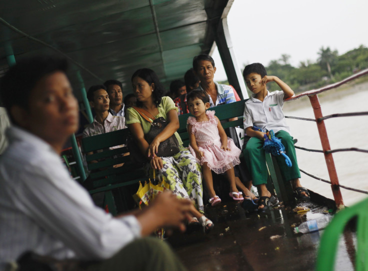 ferry_Myanmar