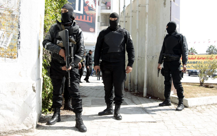 2015-03-18T213905Z_606078090_GM1EB3J08PN01_RTRMADP_3_TUNISIA-SECURITY