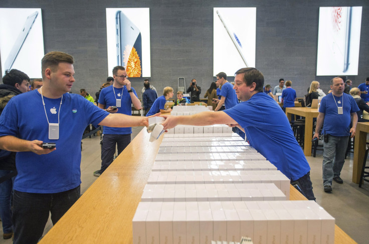 Apple employees 