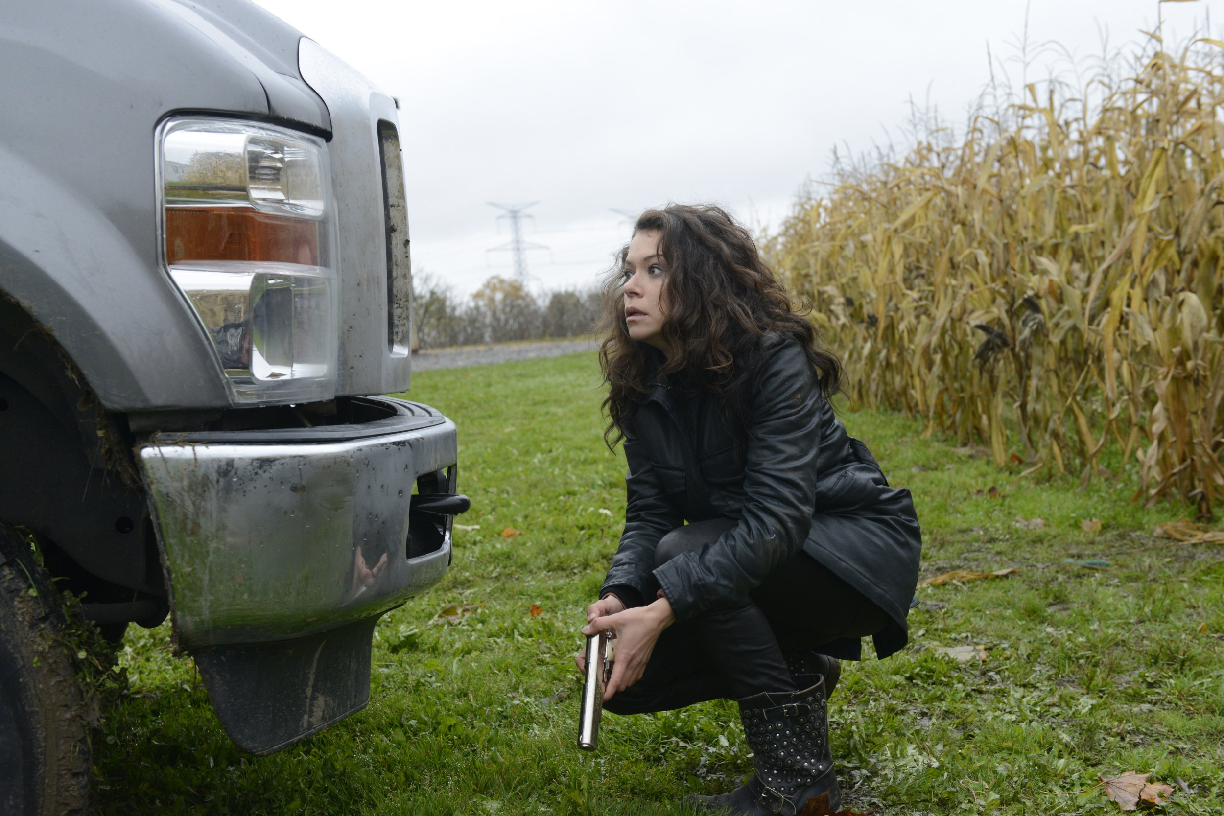 Orphan Black Season 3 Spoilers New Trailer Shows Sarah In Danger