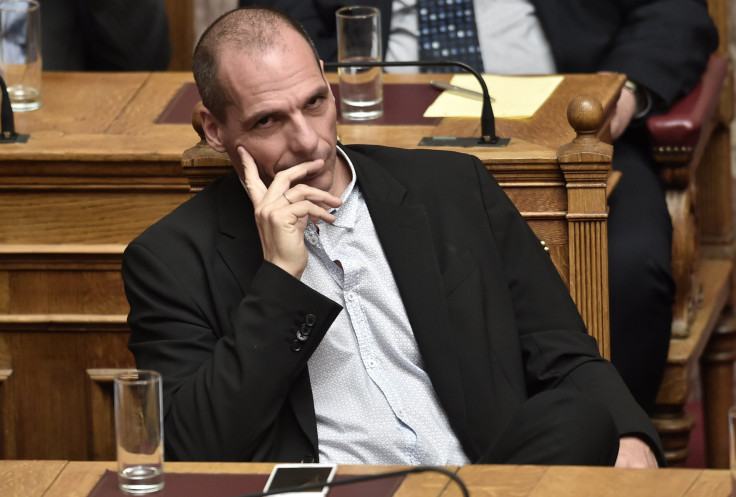 Greece nationalize banks